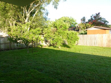 4354 Charleston Ln, Jacksonville, FL 32210 - photo 5