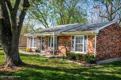 9107 Lantana Dr, Louisville, KY 40229 - photo 4