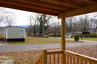 1418 Fina Ln, Dandridge, TN 37725 - photo 4