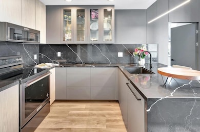 Park Terrace unit 502, San Diego, CA 92101 - photo 2