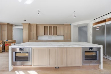 156 Harborview S, Lawrence, NY 11559 - photo 3