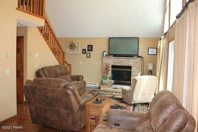 1041 Green Valley Cir, Jefferson Township, PA 18436 - photo 6