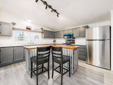 2362 Whispering Brook Ln, Grove City, OH 43123 - photo 4