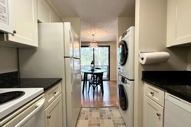 855 W Main St unit 8, Hyannis, MA 02601 - photo 6