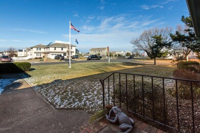 03_Front Yard