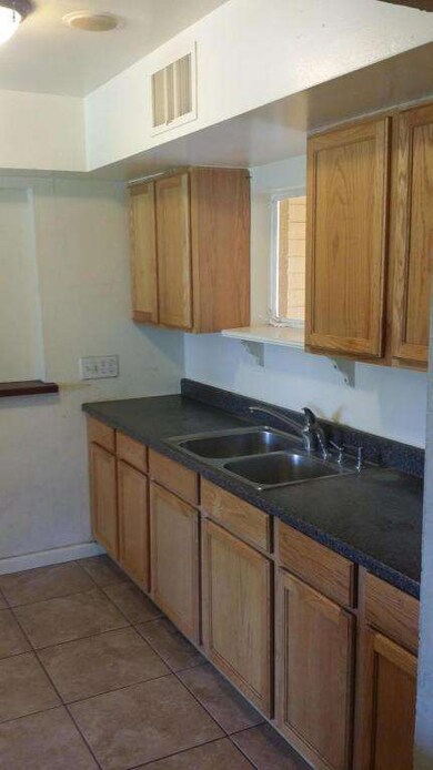 5526 W Elm St, Phoenix, AZ 85031 - photo 7