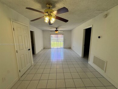 4709 NW 7th St unit 1069, Miami, FL 33126 - photo 4