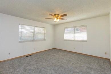 5516 N Tulsa Ave, Oklahoma City, OK 73112 - photo 7