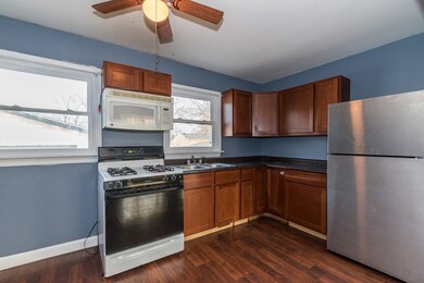 1644 Mckay St unit 4, Waukegan, IL 60087 - photo 5