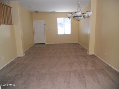 023-550168 - living room