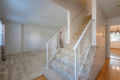 10009 W 95th St, Overland Park, KS 66212 - photo 5