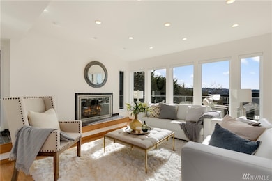 8049 W Mercer Way, Mercer Island, WA 98040 - photo 4