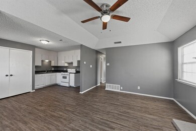 112 East Place, White Settlement, TX 76108 - photo 3