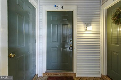 12461 Hayes Ct unit 204, Fairfax, VA 22033 - photo 3