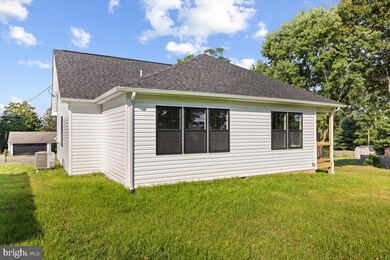 831 W 16th St, Front Royal, VA 22630 - photo 6