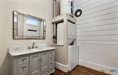 202 N Lbj Dr unit 205, San Marcos, TX 78666 - photo 5