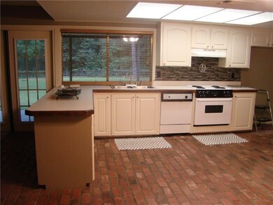 113 Lake Dr, Pineville, LA 71360 - photo 7