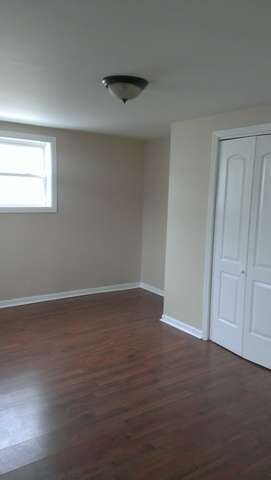 1435 Kings Rd, Carpentersville, IL 60110 - photo 3