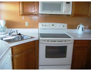 570 White Cliff Dr, Plymouth, MA 02360 - photo 7