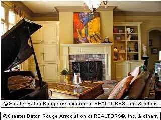 Oversized Formal Living Off of Kitchen, Keeping and Breakfast Areas