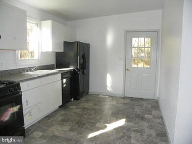 145 New Monrovia Rd, Colonial Beach, VA 22443 - photo 5