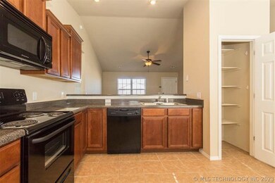 25836 E 89th Place S, Broken Arrow, OK 74014 - photo 4