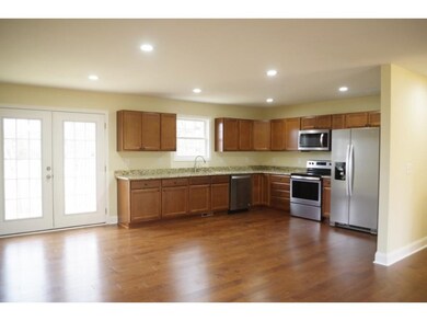 2210 Lauderdale Dr, Johnson City, TN 37601 - photo 2