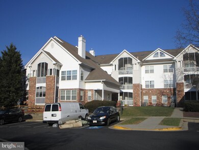 6510 Lake Park Dr unit 205, Greenbelt, MD 20770 - photo 2
