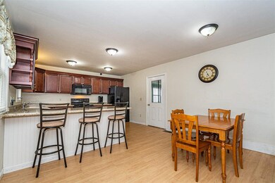 18 Lincoln St, Milford, NH 03055 - photo 7