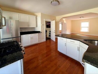 18 Loring St unit 2-3, Somerville, MA 02143 - photo 2