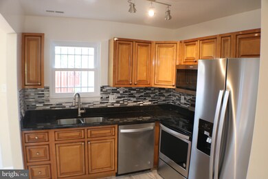 6012 Beacon Hill Place, Capitol Heights, MD 20743 - photo 3