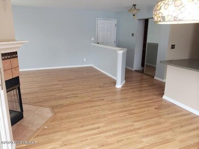 022-103054 Living Room