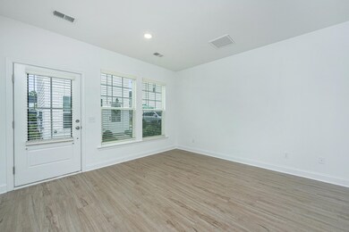 7106ChannelParkDr006
