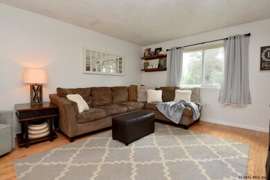 2 Stuyvesant Ct, Ballston Spa, NY 12020 - photo 6