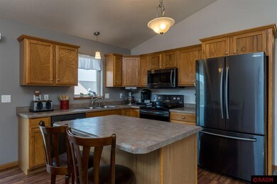 1116 Heron Dr, Mankato, MN 56001 - photo 7