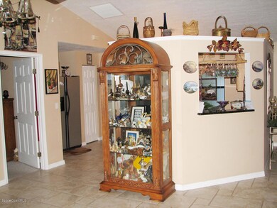 5985 Cannon view of kitchen