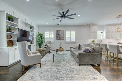 2003 Saxon Dr, Houston, TX 77018 - photo 4