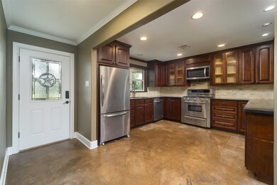 1242 County Road 857, Alvin, TX 77511 - photo 4