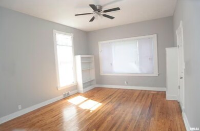 616 W 14th St, Davenport, IA 52803 - photo 4