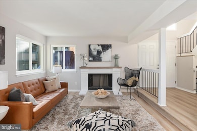 18473 Stone Hollow Dr, Germantown, MD 20874 - photo 6