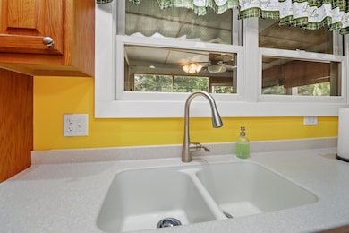 3 Allen St, Exeter, NH 03833 - photo 6