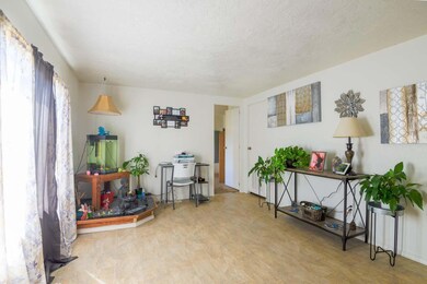 9757 Blackwell Rd, Central Point, OR 97502 - photo 3