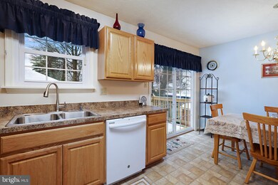 240 Poplar Ave, Glen Burnie, MD 21061 - photo 7