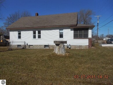 406 2nd St N, Oscoda, MI 48750 - photo 5