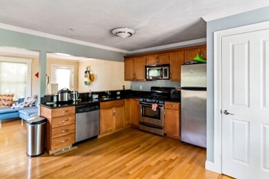 18 Middle St unit 4, Waltham, MA 02451 - photo 3