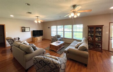 6703 Quail Park Ln, Needville, TX 77461 - photo 2