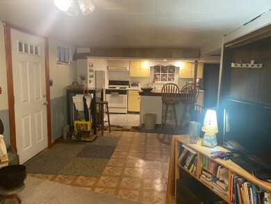 20 Talbert St, White River Junction, VT 05001 - photo 6