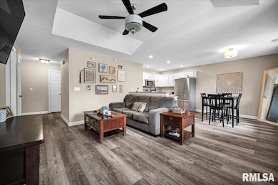 3005 N Molleck Dr, Peoria, IL 61604 - photo 5