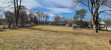 87 Davis St, Rutland, VT 05701 - photo 4