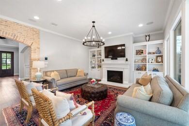 1301 Chamboard Ln, Houston, TX 77018 - photo 6